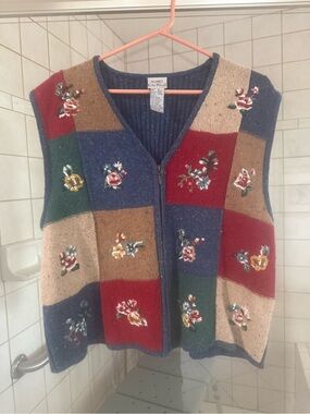 Koret Patchwork Floral Zip V-Neck Sweater Vest in Red, Blue, Green, Tan
